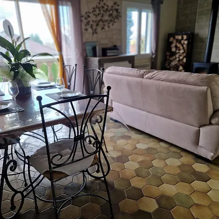 Le Poulain Maison Cosy A La Campagne